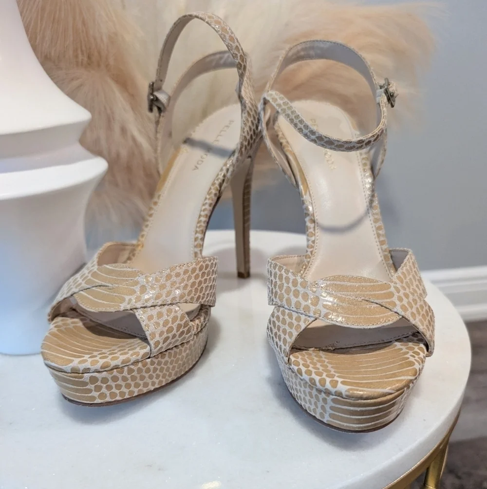 Pelle Moda 5 inch heels sz. 8.5